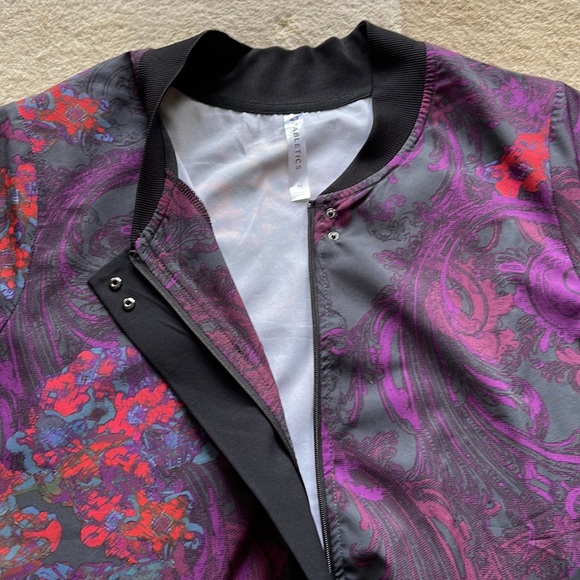 ➕ Fabletica Light Jacket Size Medium - Picture 7 of 12
